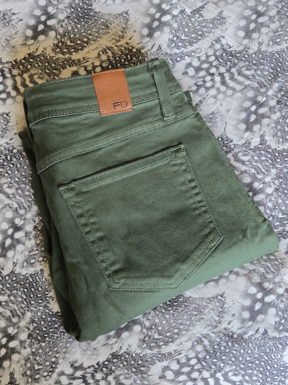 NWOT Fran Denim Women’s Julie Skinny Jeans in Green
